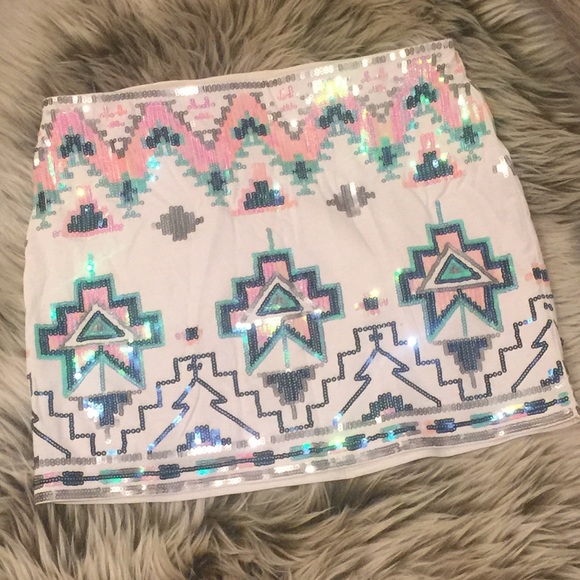 Sale! Sequin Aztec tribal mini skirt - Picture 6 of 7